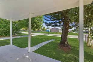 3318 Thomas St, Fort Myers, FL 33916 - Photo 4