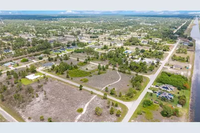 1251 Hathor St E, Lehigh Acres, FL 33974 - Photo 8