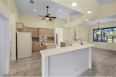325 SE 21st St, Cape Coral, FL 33990 - Photo 18