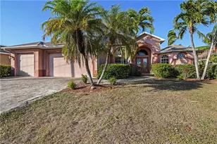 325 SE 21st St, Cape Coral, FL 33990 - Photo 4