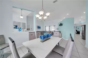 1722 SW 38th Terrace, Cape Coral, FL 33914 - Photo 8