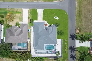 1722 SW 38th Terrace, Cape Coral, FL 33914 - Photo 4