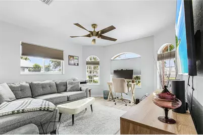 3613 SE 3rd Pl, Cape Coral, FL 33904 - Photo 14
