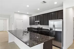 12 SW 22nd Ave, Cape Coral, FL 33991 - Photo 10