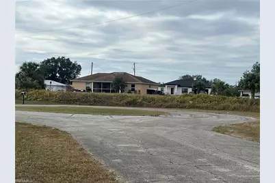 3007 Mecca Ct, Labelle, FL 33935 - Photo 1