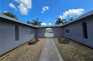 702 SE 47th St, Cape Coral, FL 33904 - Photo 6