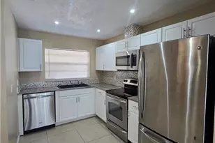 702 SE 47th St, Cape Coral, FL 33904 - Photo 18