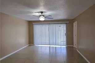 702 SE 47th St, Cape Coral, FL 33904 - Photo 10