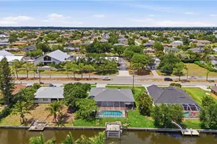 624 Mohawk Pkwy, Cape Coral, FL 33914 - Photo 4