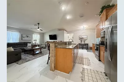 2639 SW 5th St, Cape Coral, FL 33991 - Photo 6