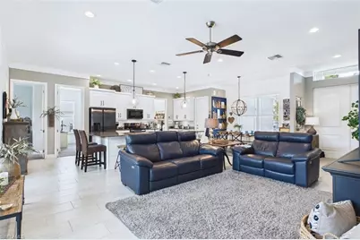 437 NW 38th Pl, Cape Coral, FL 33993 - Photo 4