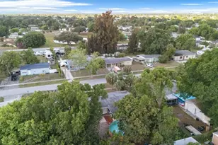 912 Hibiscus Ln, North Fort Myers, FL 33903 - Photo 20