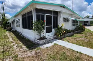 136 Amber Ave, North Fort Myers, FL 33917 - Photo 4