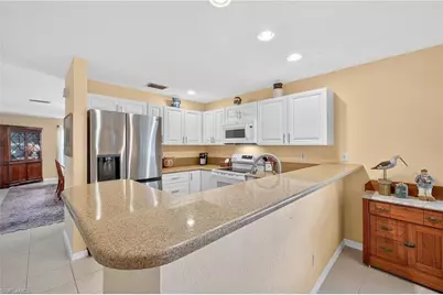 12835 Oakpointe Cir, Fort Myers, FL 33912 - Photo 6