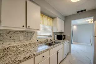 3518 SE 8th Pl, Cape Coral, FL 33904 - Photo 16