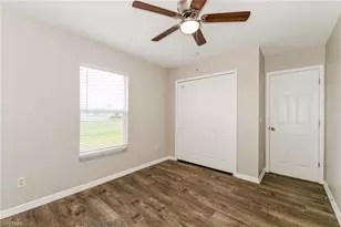 123 Blackstone Dr, Fort Myers, FL 33913 - Photo 12