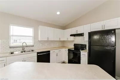 123 Blackstone Dr, Fort Myers, FL 33913 - Photo 6