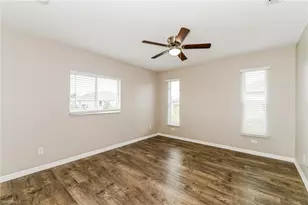 123 Blackstone Dr, Fort Myers, FL 33913 - Photo 8