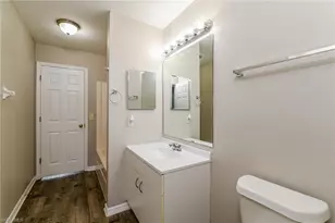 123 Blackstone Dr, Fort Myers, FL 33913 - Photo 14