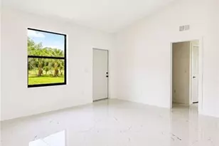 3052 S Beechwood Cir, Labelle, FL 33935 - Photo 2