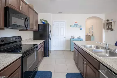 1018 NW 19th St, Cape Coral, FL 33993 - Photo 16