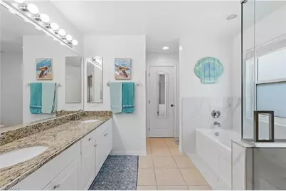 4301 NE 9th Pl, Cape Coral, FL 33909 - Photo 14
