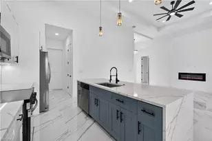 4210 NE 14th Ave, Cape Coral, FL 33909 - Photo 12