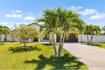 2515 SE 4th Ave, Cape Coral, FL 33904 - Photo 2