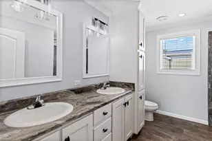 228 Poinsettia Dr, Fort Myers, FL 33905 - Photo 4