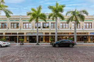 2260 First St, Fort Myers, FL 33901 - Photo 2