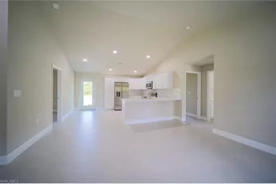 1011 Kent St E, Lehigh Acres, FL 33974 - Photo 6