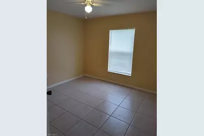 1109 NE 2nd Pl, Cape Coral, FL 33909 - Photo 18