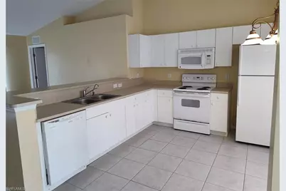 1109 NE 2nd Pl, Cape Coral, FL 33909 - Photo 14