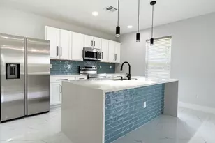 509 SW 27th Terrace, Cape Coral, FL 33914 - Photo 10