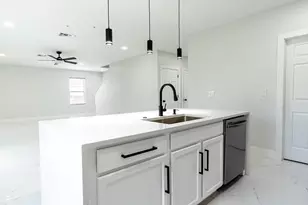 509 SW 27th Terrace, Cape Coral, FL 33914 - Photo 14