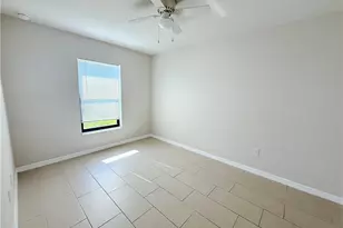 1405 Nelson Rd N, Cape Coral, FL 33993 - Photo 18