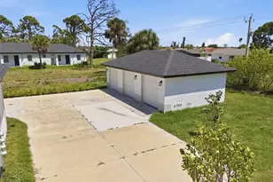 195 Rotonda Blvd W, Rotonda West, FL 33947 - Photo 16