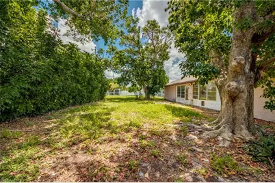 1315 SE 33rd Ter, Cape Coral, FL 33904 - Photo 4