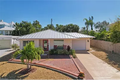 210 Hibiscus Dr, Fort Myers Beach, FL 33931 - Photo 30
