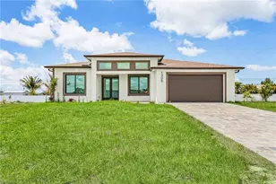 1306 NE 3rd Ave, Cape Coral, FL 33909 - Photo 2