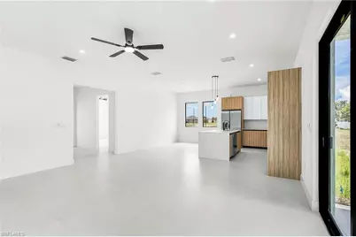1322 NE 5th Pl, Cape Coral, FL 33909 - Photo 10