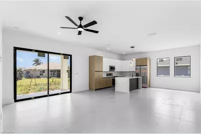 324 NE 15th St, Cape Coral, FL 33909 - Photo 6