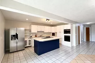 429 SW 44th St, Cape Coral, FL 33914 - Photo 8