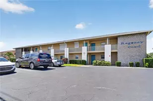 1022 SE 46th St, Cape Coral, FL 33904 - Photo 8