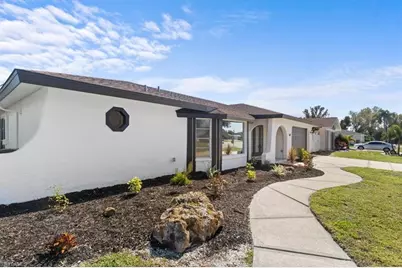 4135 Coronado Pkwy, Cape Coral, FL 33904 - Photo 4
