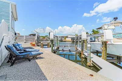 3019 Bowsprit Ln, Saint James City, FL 33956 - Photo 24