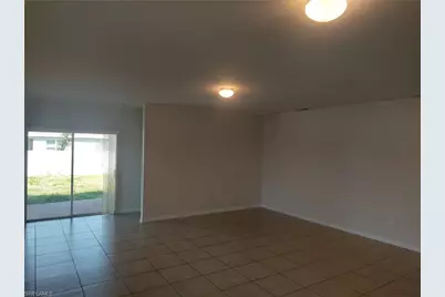 326 SW 24th Pl, Cape Coral, FL 33991 - Photo 8