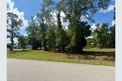 8270 Ebson Dr, North Fort Myers, FL 33917 - Photo 16