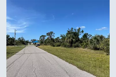 149 White Pine Dr, Rotonda West, FL 33947 - Photo 2