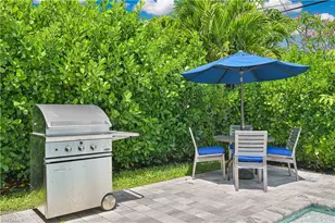 693 105th Ave N, Naples, FL 34108 - Photo 6